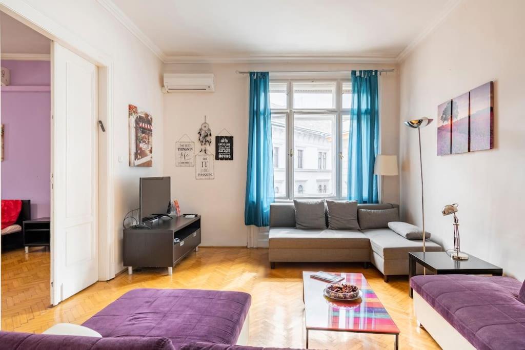 Central princess apartment Budapest Extérieur photo