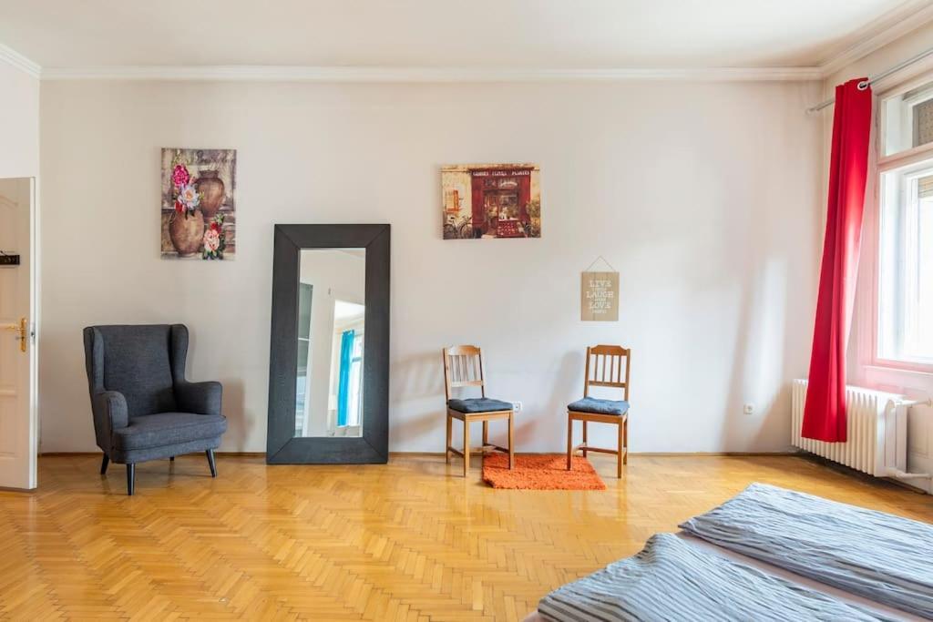 Central princess apartment Budapest Extérieur photo