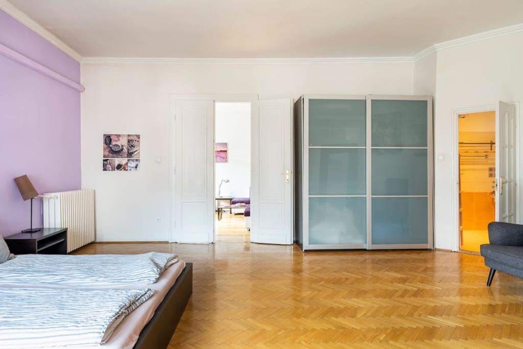 Central princess apartment Budapest Extérieur photo