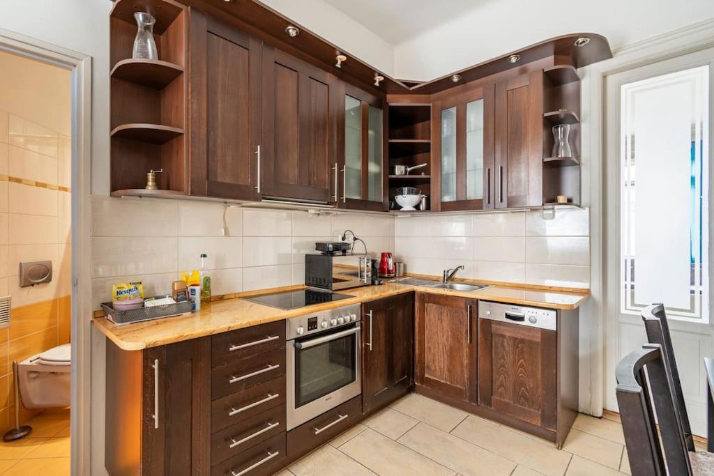 Central princess apartment Budapest Extérieur photo